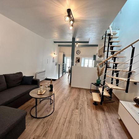 Le Palantin Apartment Le Palais Luaran gambar